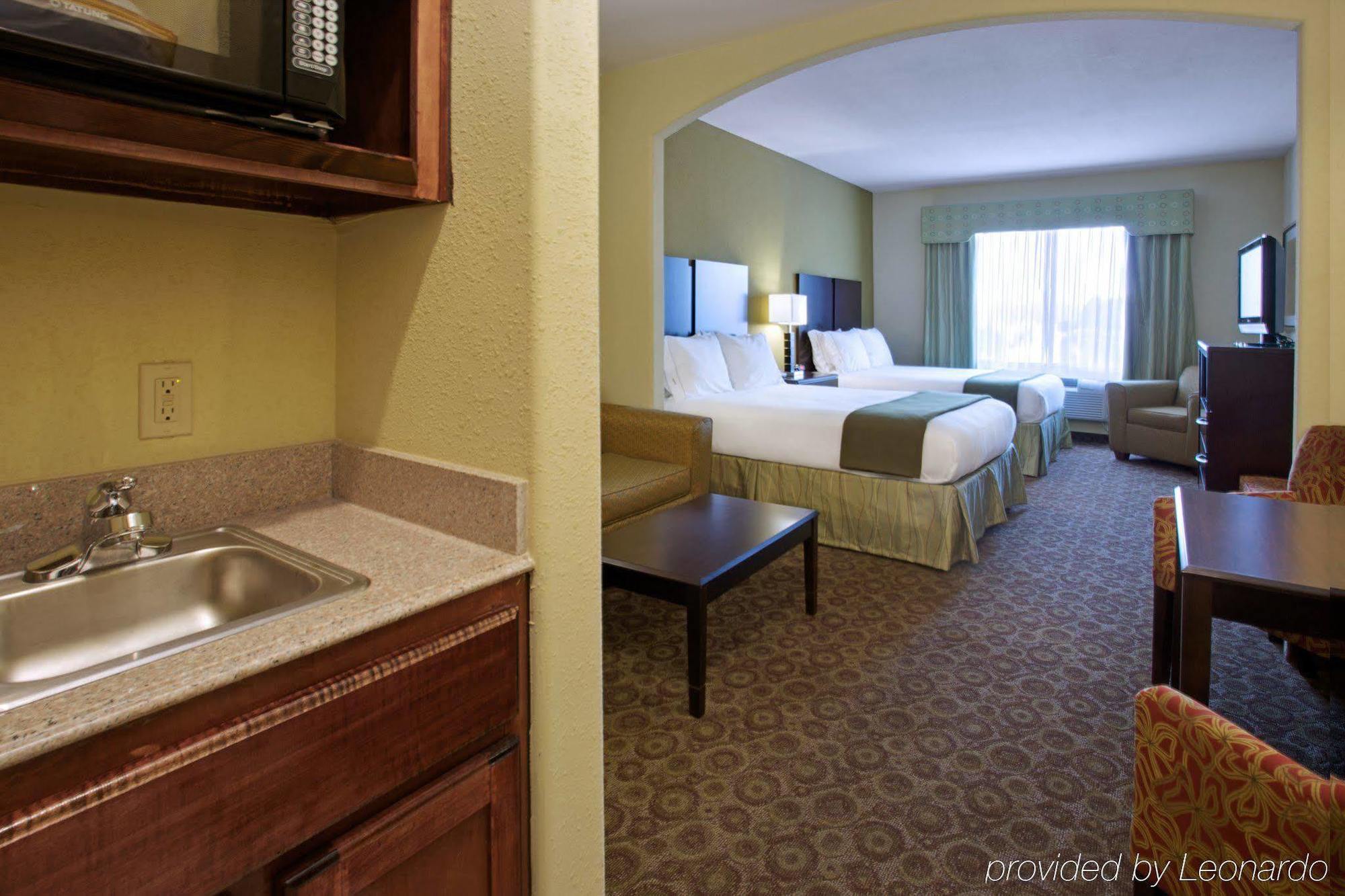 Holiday Inn Express Hotel & Suites Waller By Ihg מראה חיצוני תמונה